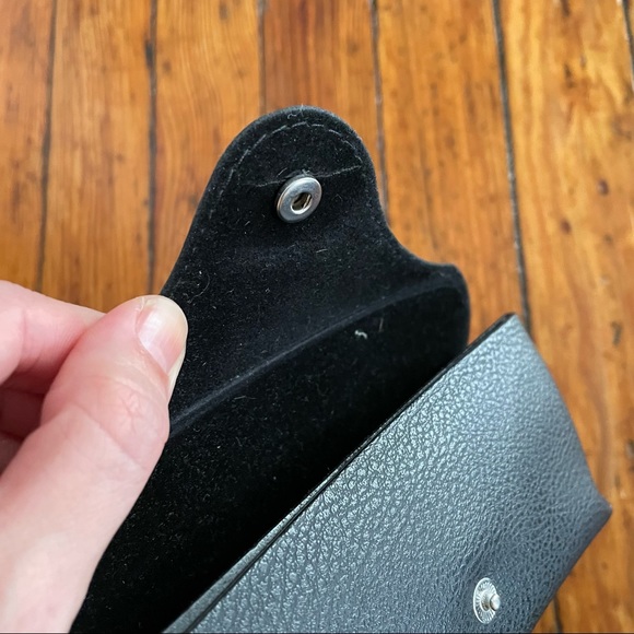 Black Ray-Ban Case - Picture 5 of 5